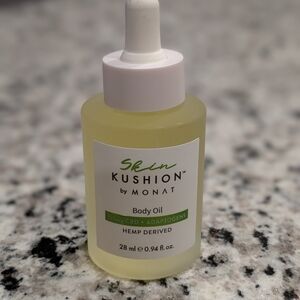 Monat Skin Kushion Body Oil - Green